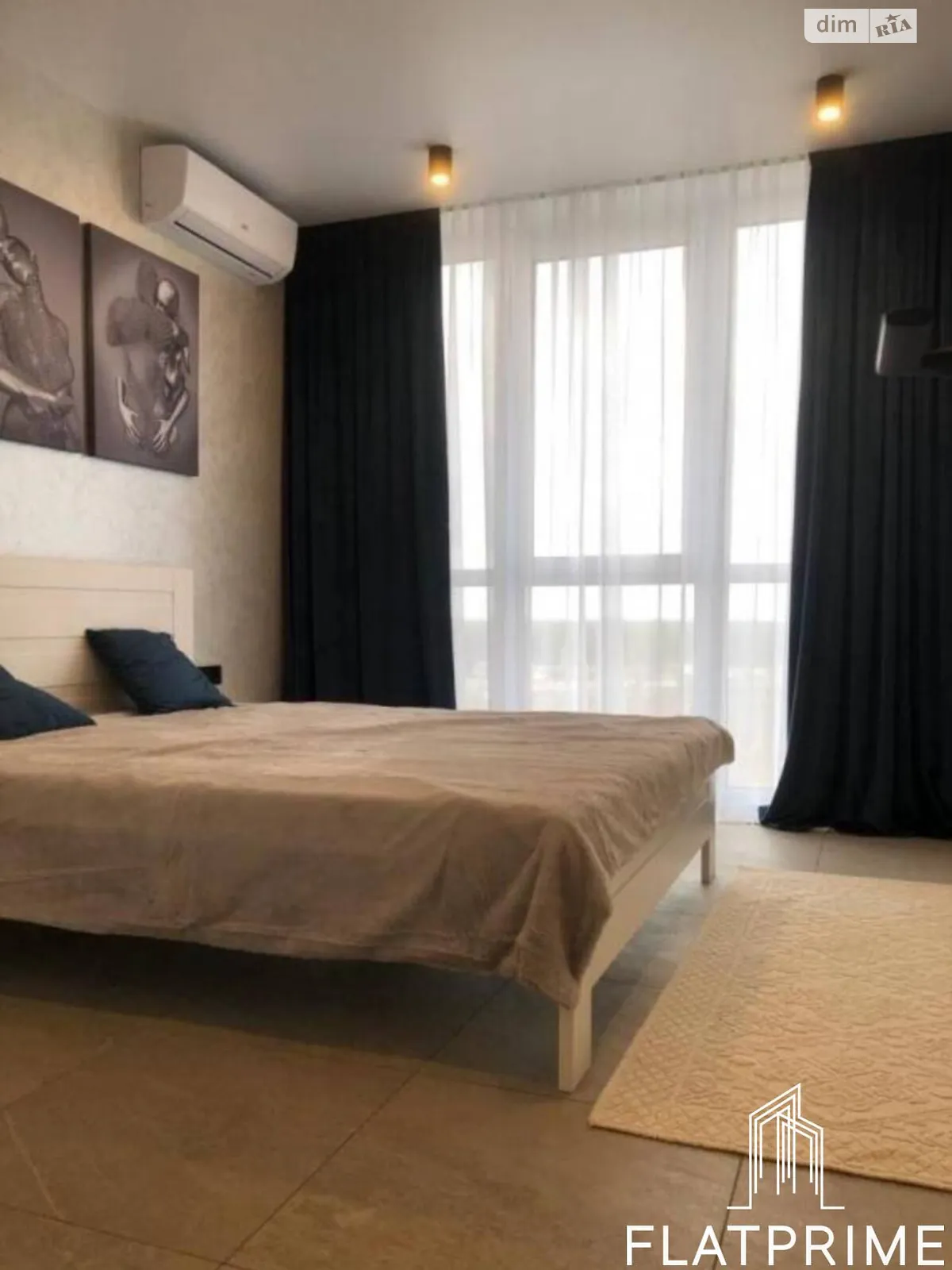 Продается 1-комнатная квартира 45 кв. м в Киеве, ул. Александра Олеся - фото 1