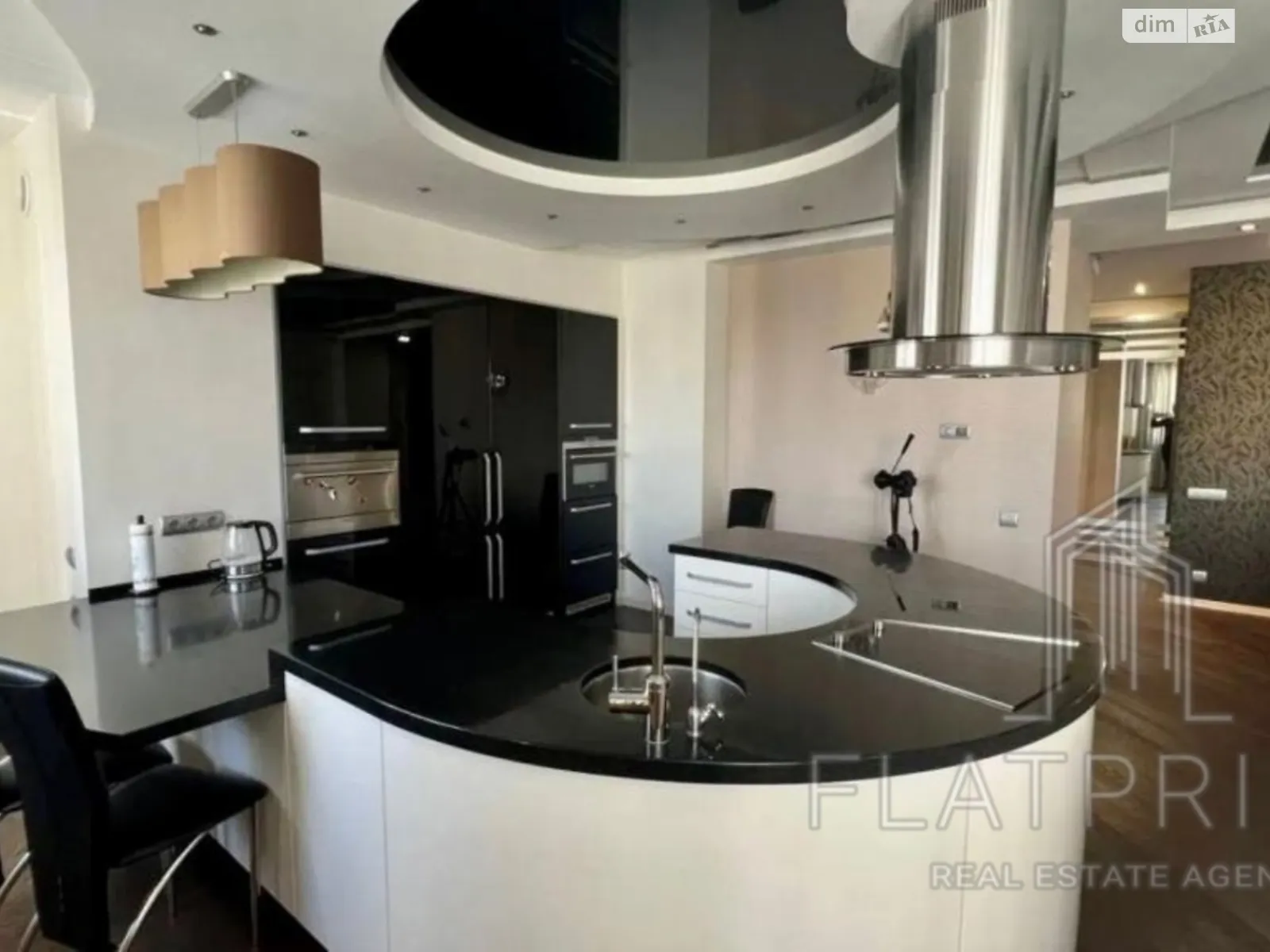 Продается 3-комнатная квартира 120 кв. м в Киеве, ул. Юрия Шумского, 3Б - фото 1