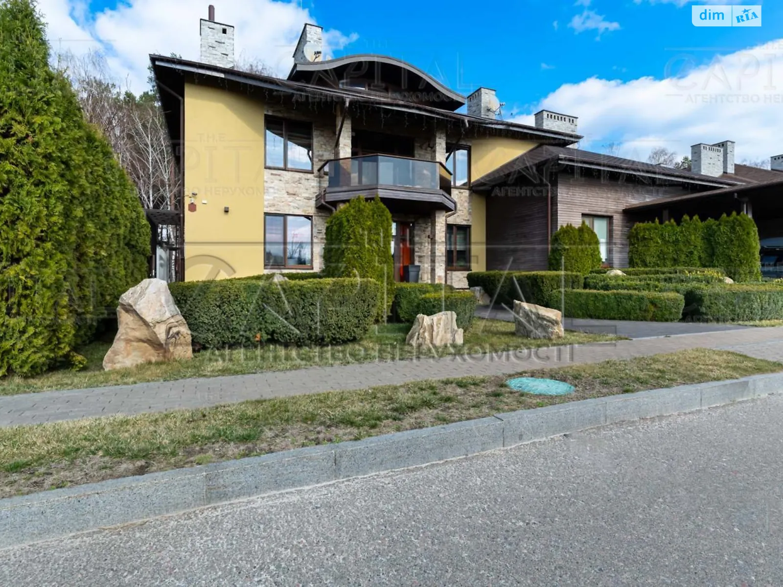 Сдается в аренду дом на 2 этажа 750 кв. м с подвалом, цена: 5500 $ - фото 1