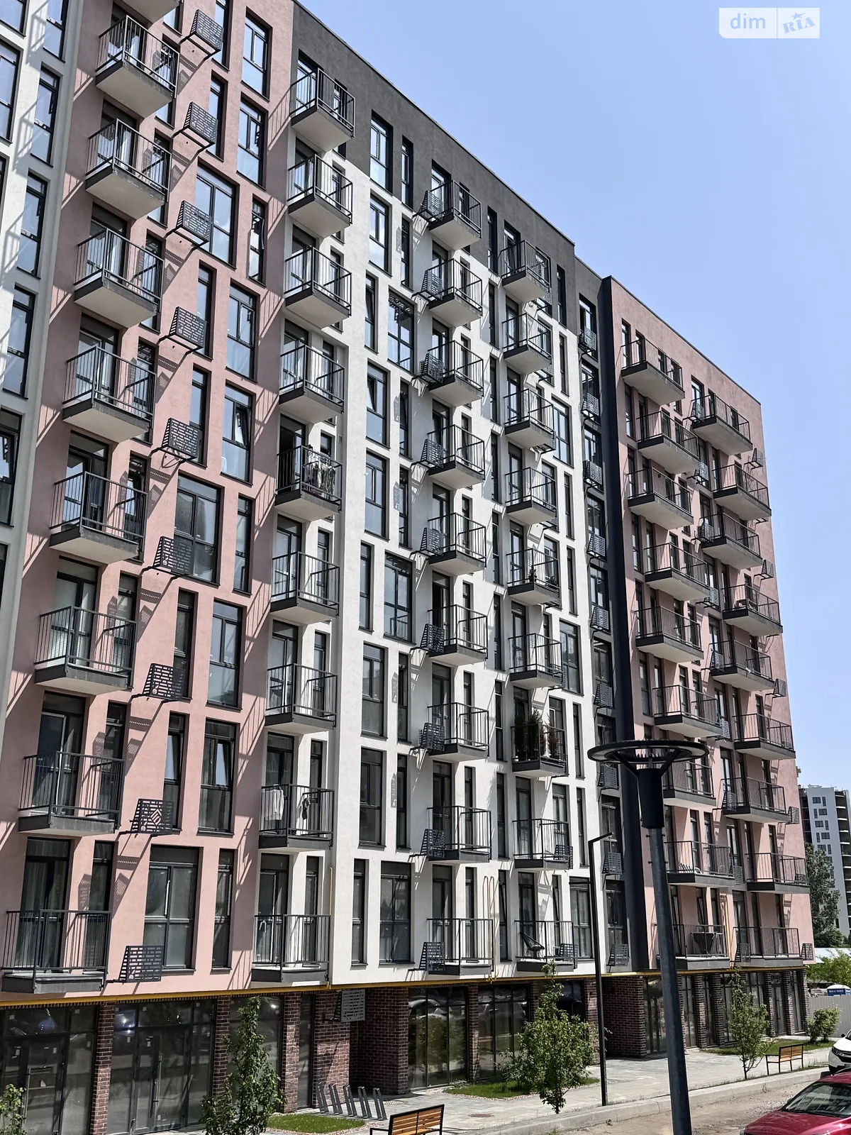 Продается 1-комнатная квартира 44.1 кв. м в Львове, ул. Под Голоском, 16 - фото 1