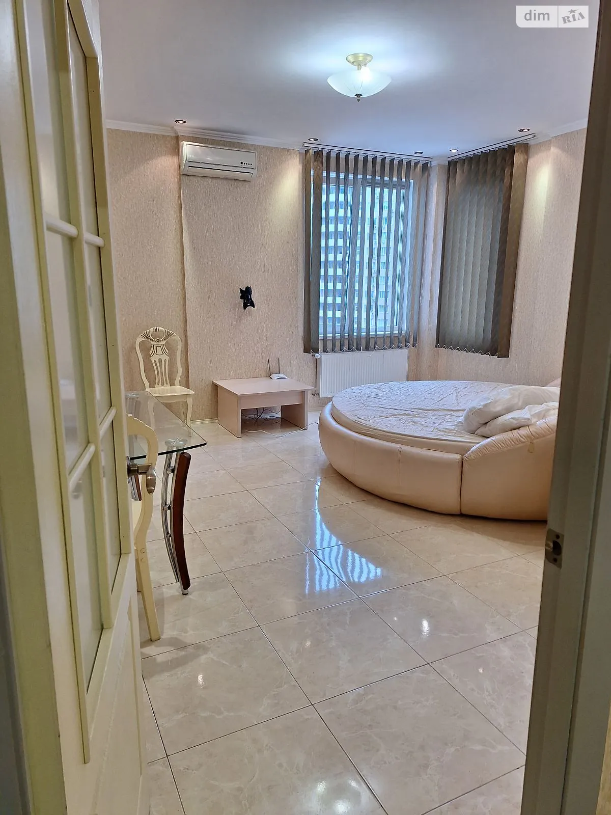 Продается 2-комнатная квартира 52 кв. м в Одессе - фото 1