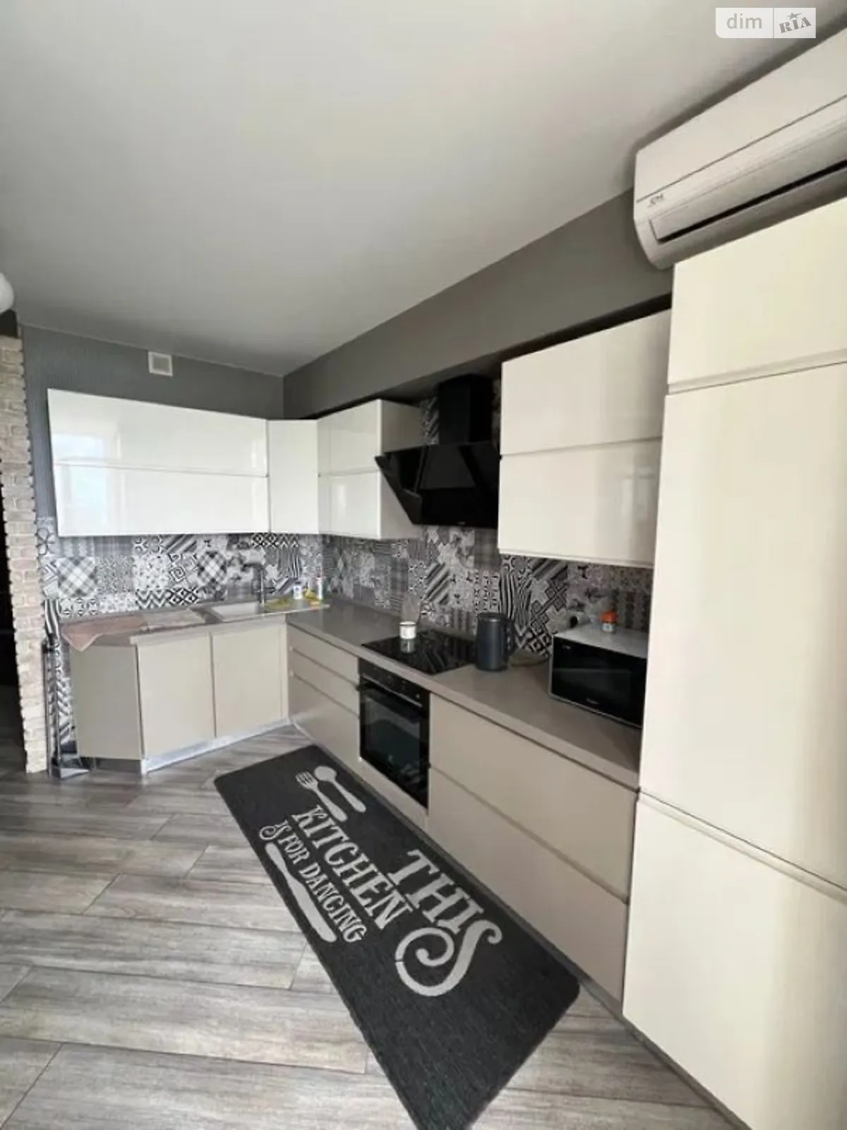 Продается 1-комнатная квартира 44 кв. м в Киеве, цена: 90000 $ - фото 1