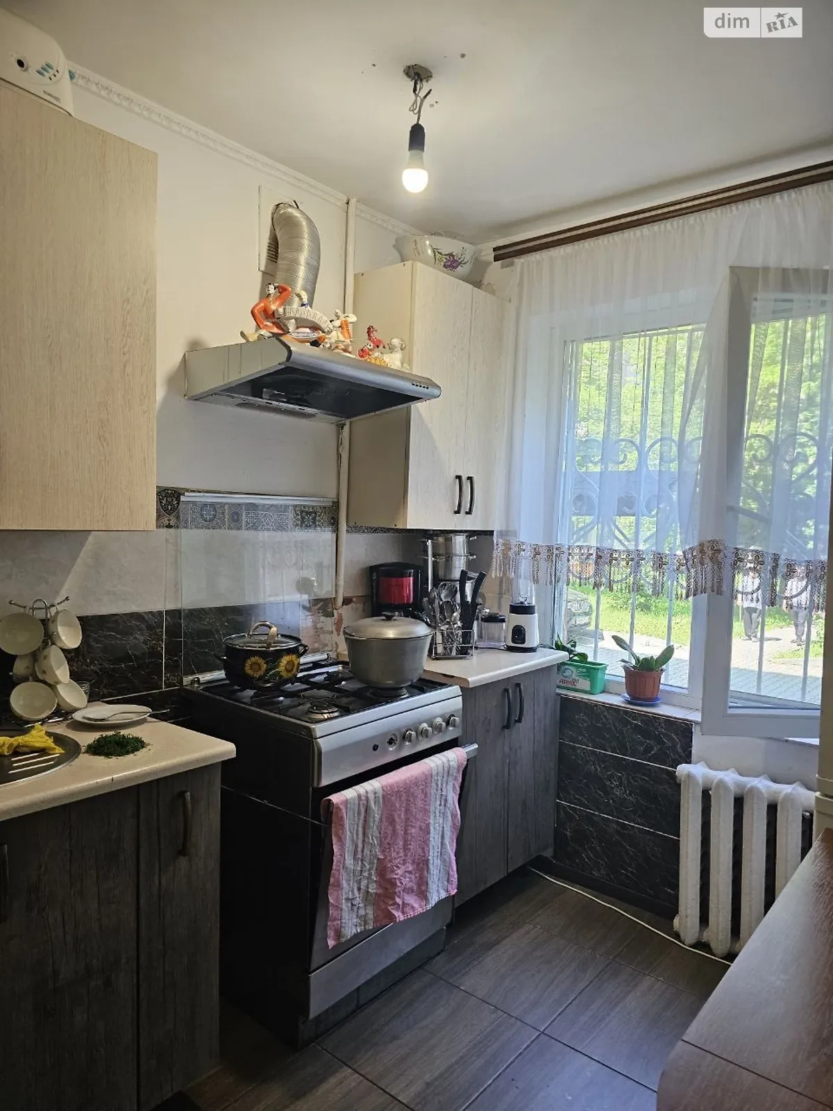 Продается 3-комнатная квартира 61.3 кв. м в Ивано-Франковске, ул. Симоненко Василия, 8 - фото 1