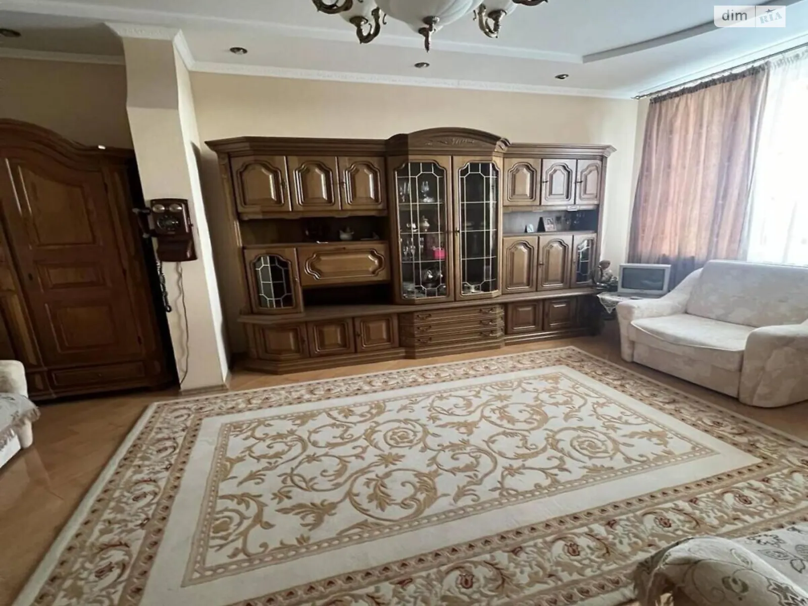 Продается 1-комнатная квартира 48 кв. м в Ивано-Франковске, ул. Пасечная, 38А - фото 1