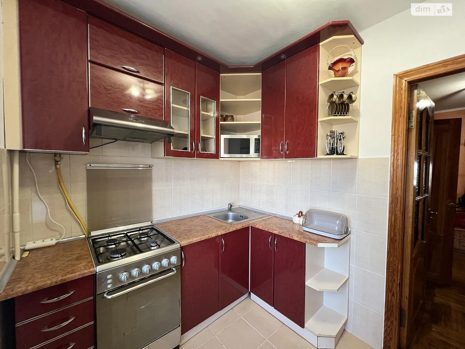 Продается 2-комнатная квартира 47 кв. м в Ровно, ул. Соборная, 264 - фото 1
