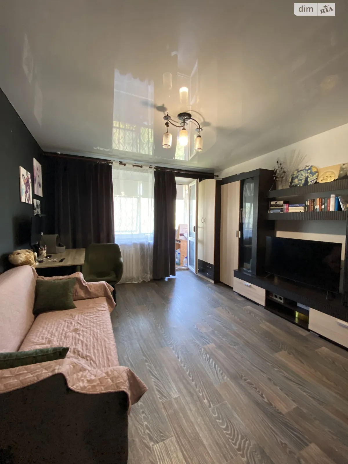 Продается 1-комнатная квартира 40 кв. м в Днепре - фото 1