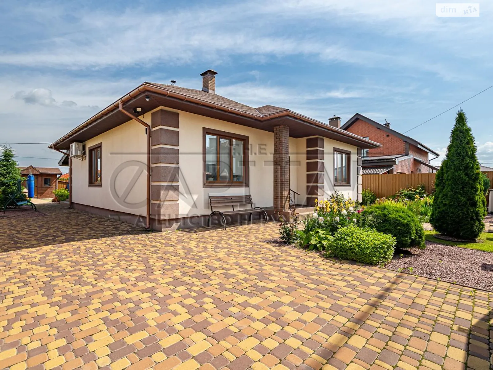 Продается одноэтажный дом 124 кв. м с бассейном, цена: 230000 $ - фото 1