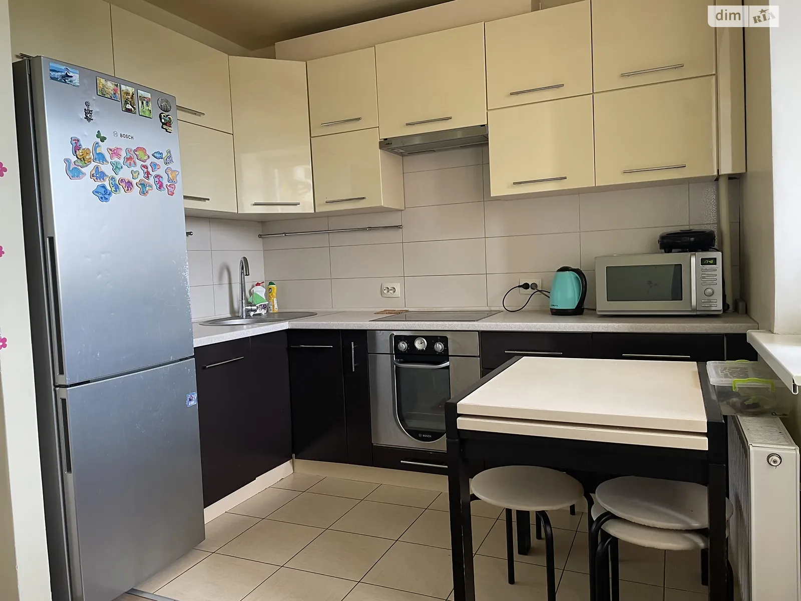 Продается 1-комнатная квартира 43 кв. м в Чайках, ул. Валерия Лобановского, 24 - фото 1