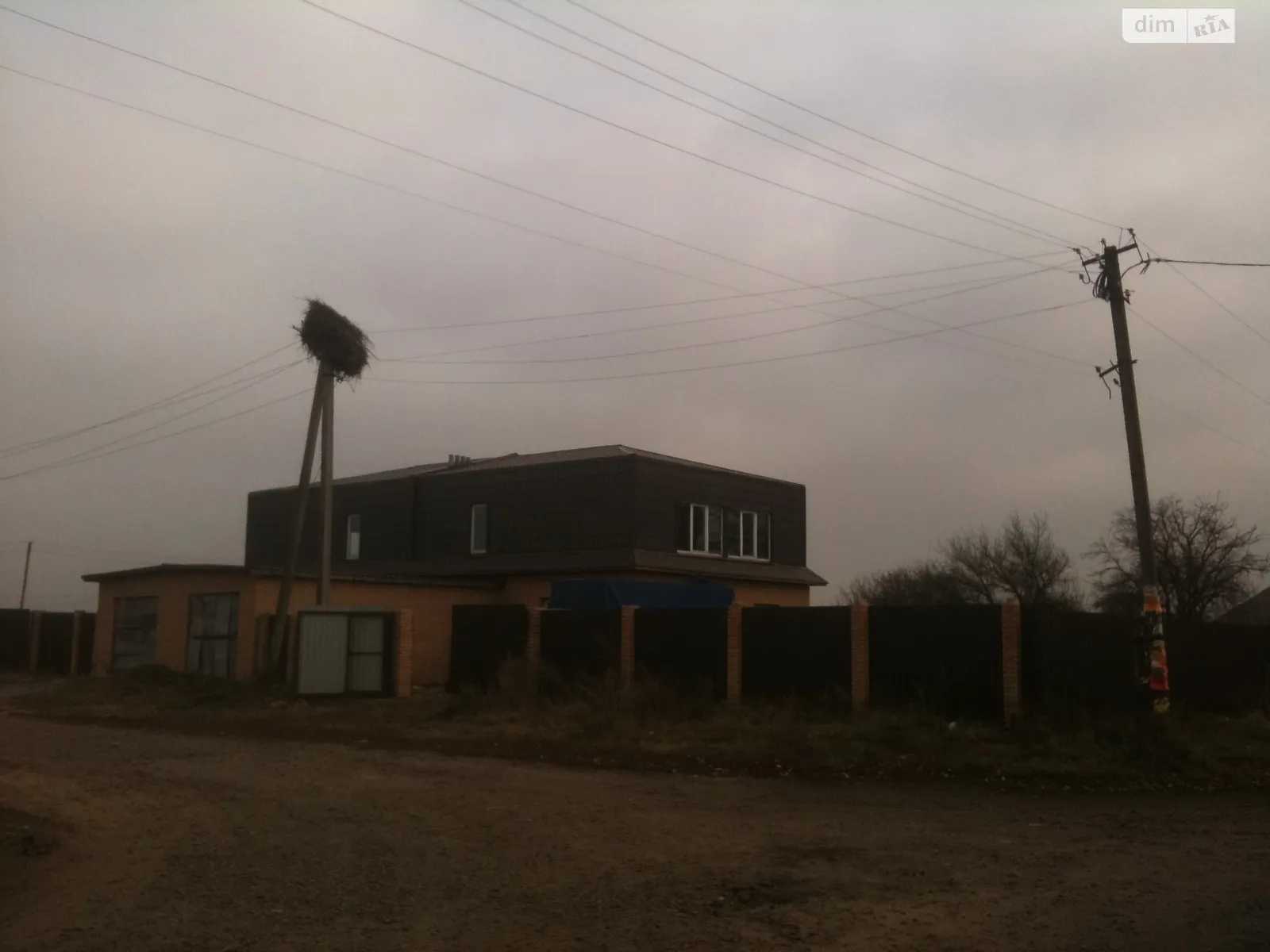 Продается дом на 2 этажа 300 кв. м с мебелью, цена: 15000 $ - фото 1
