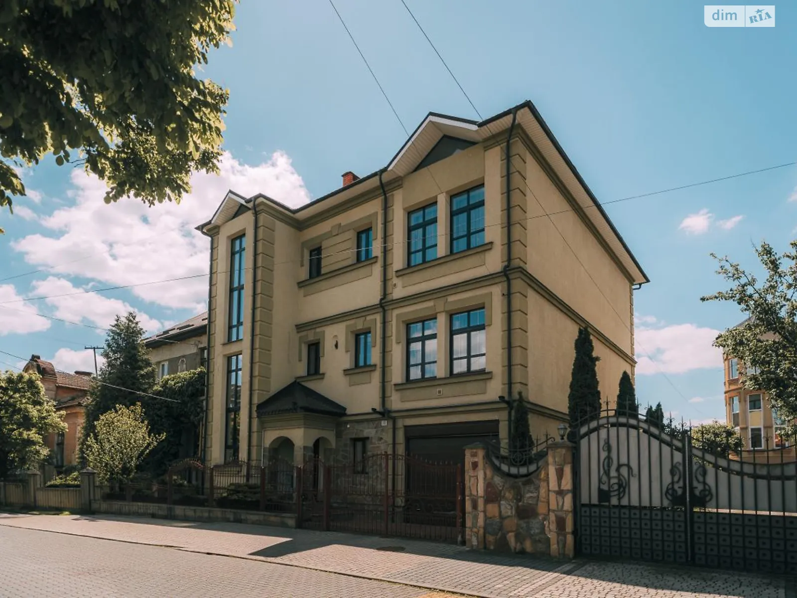 Продається будинок 3 поверховий 330.9 кв. м з садом, цена: 2000000 $ - фото 1