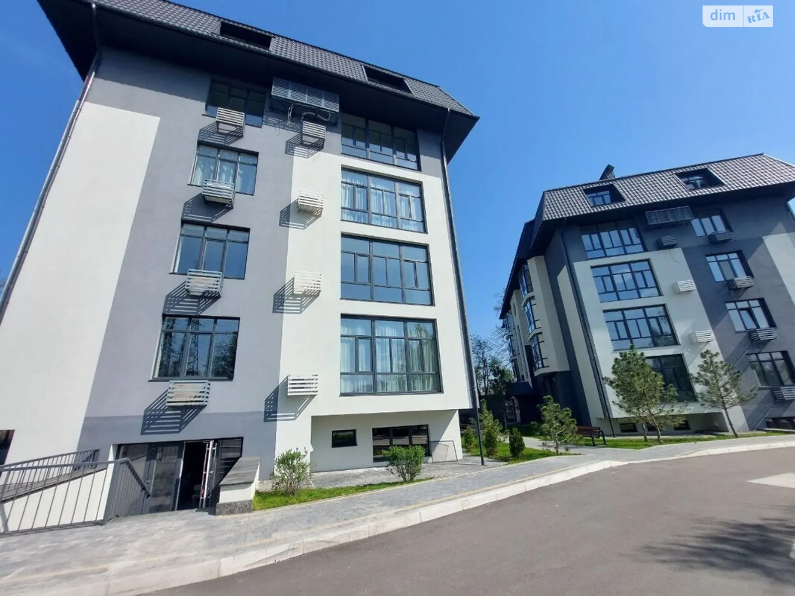 Сдается в аренду офис 46.5 кв. м в бизнес-центре, цена: 15000 грн - фото 1