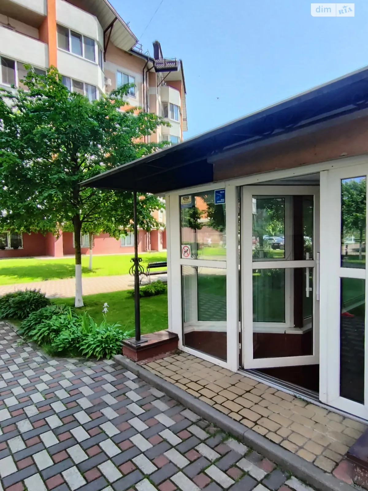 Продается 2-комнатная квартира 60 кв. м в Буче, ул. Бориса Гмыри, 10В - фото 1