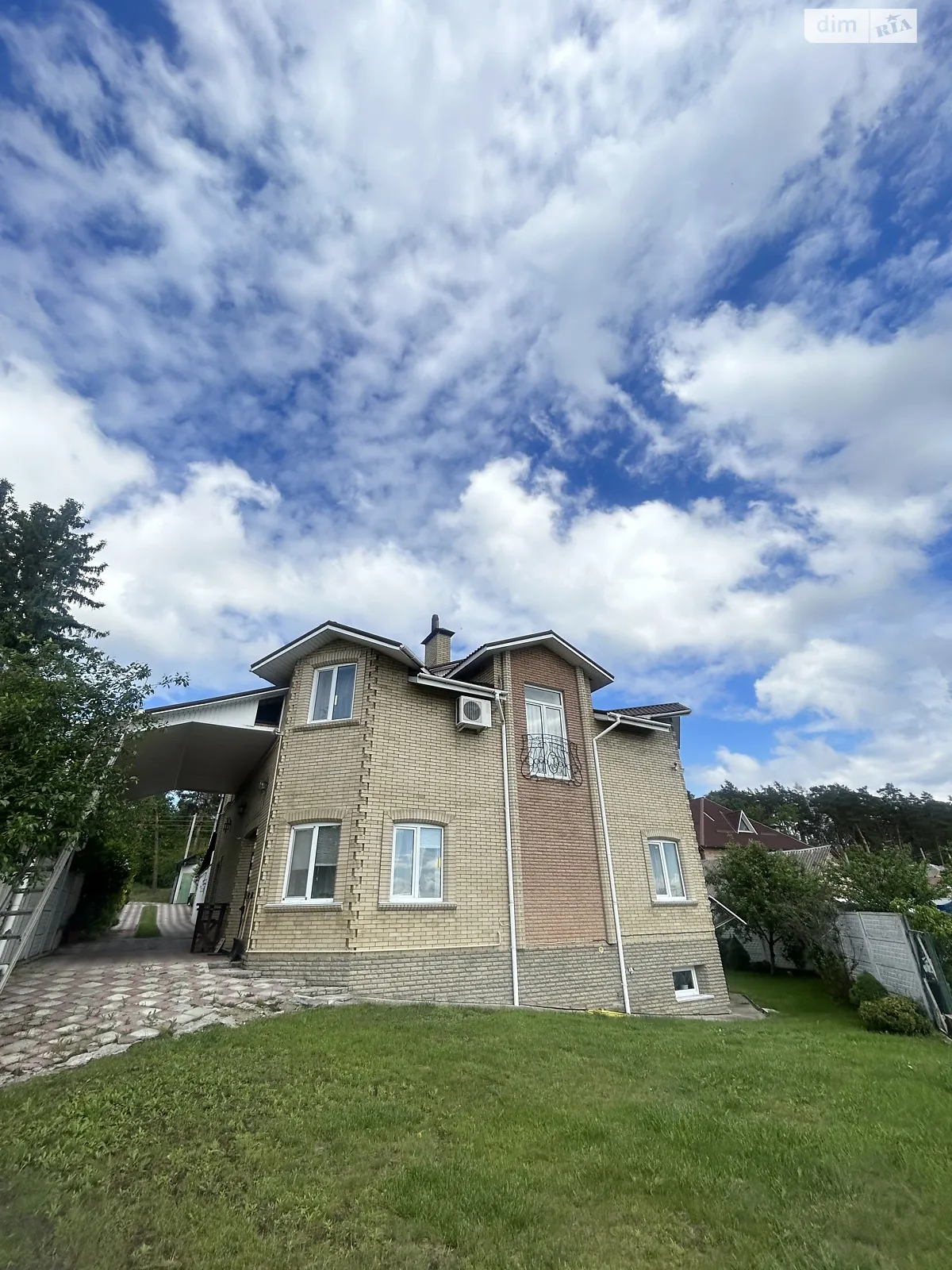 Сдается в аренду дом на 2 этажа 240 кв. м с балконом, цена: 40000 грн - фото 1