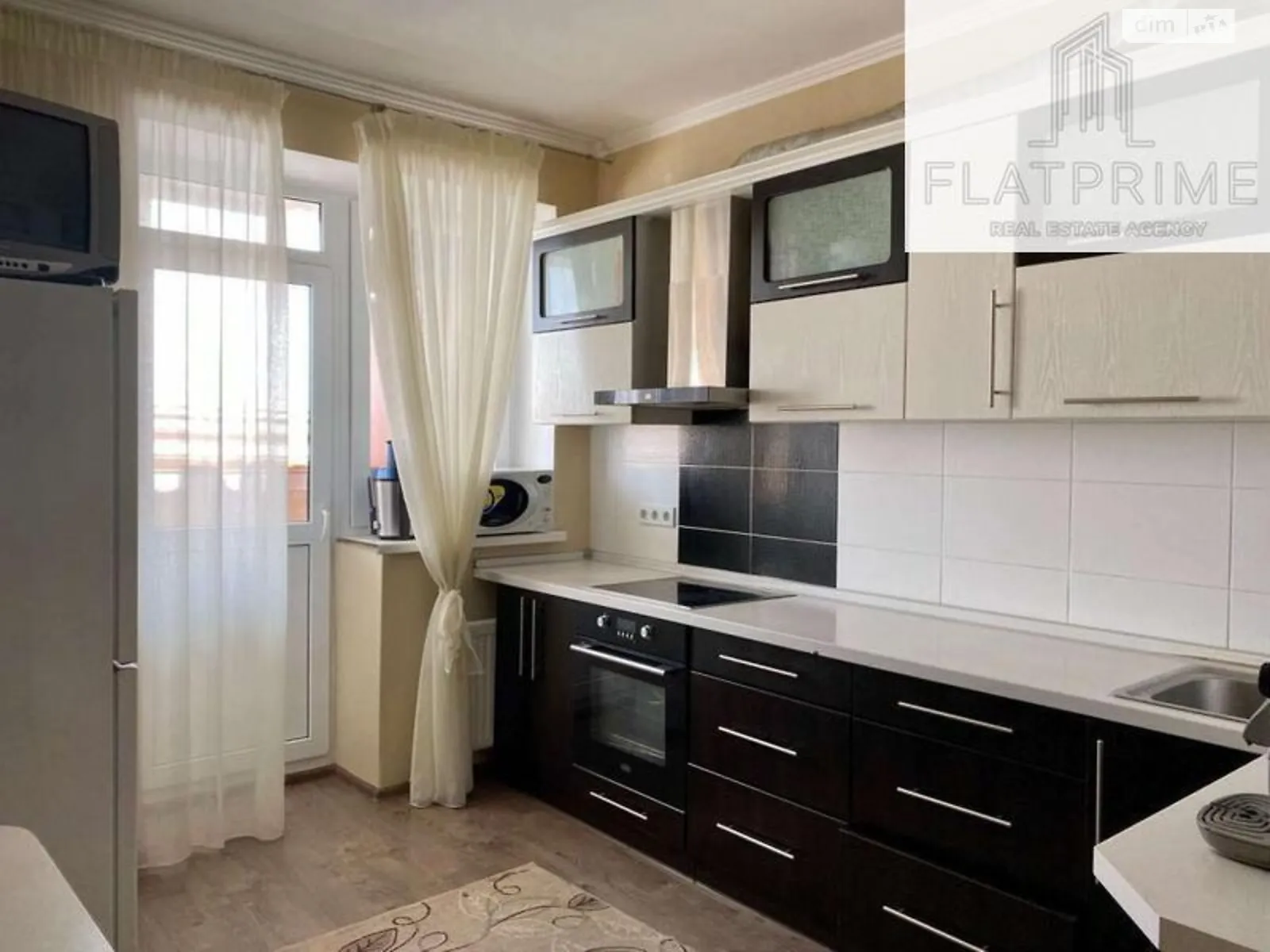 Продается 1-комнатная квартира 37 кв. м в Киеве, ул. Олега Мудрака(Генерала Наумова), 66 - фото 1