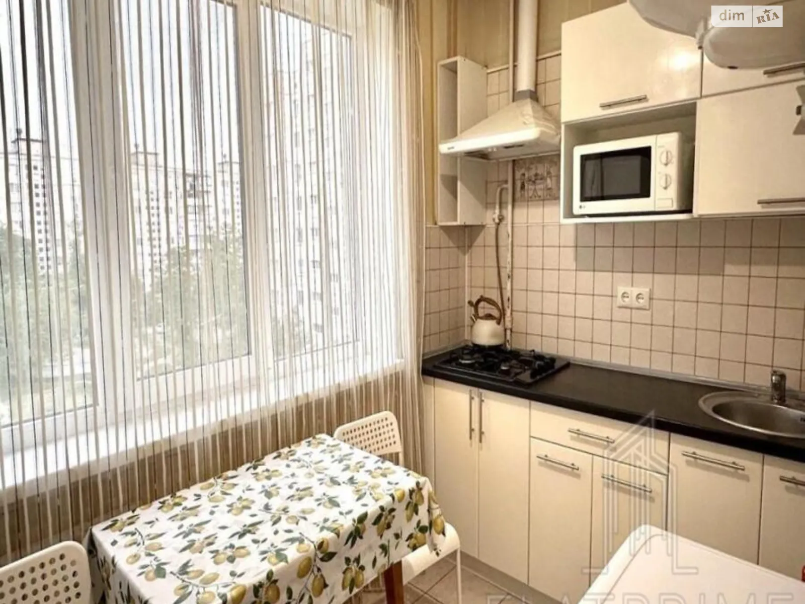 Продается 1-комнатная квартира 32 кв. м в Киеве, просп. Владимира Ивасюка, 52 - фото 1