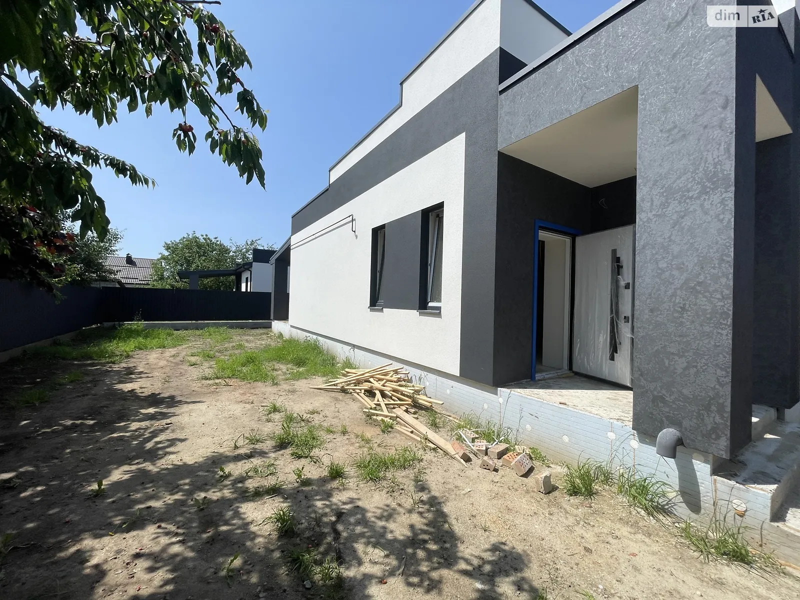 Продається одноповерховий будинок 110 кв. м с басейном, цена: 130000 $ - фото 1