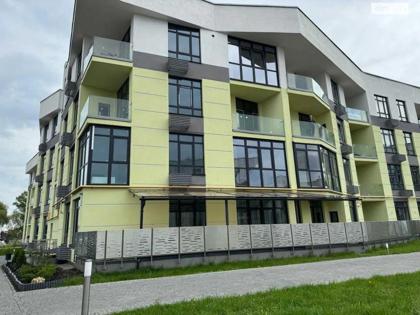 Продается 2-комнатная квартира 75 кв. м в Киеве, ул. Дубищанская, 10 - фото 1