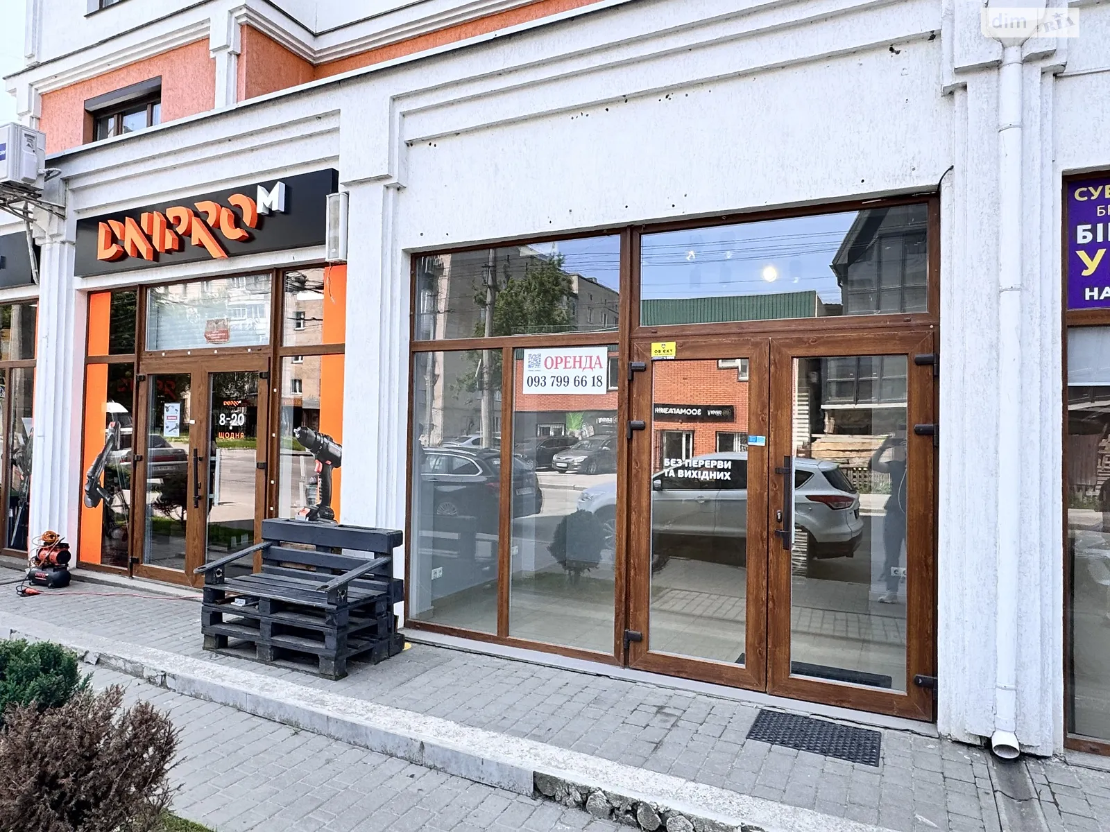 Сдается в аренду помещения свободного назначения 120 кв. м в 13-этажном здании, цена: 48000 грн - фото 1