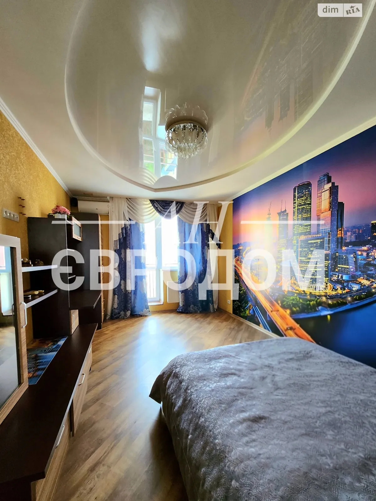Продается 1-комнатная квартира 42 кв. м в Харькове, ул. Роганская, 130/3 - фото 1