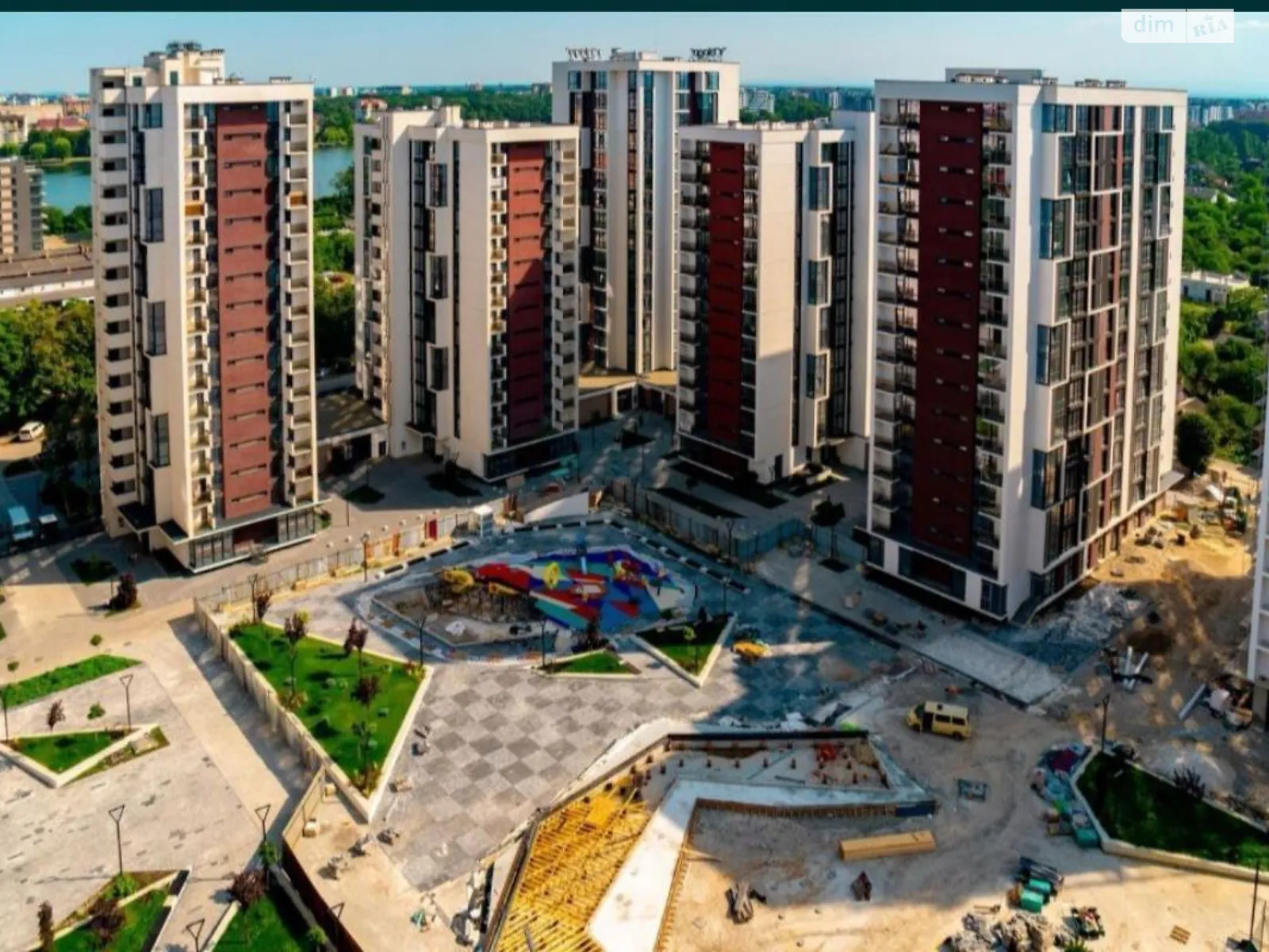 Продается 2-комнатная квартира 75.3 кв. м в Ивано-Франковске, ул. Ленкавского, 34 корпус 3 - фото 1