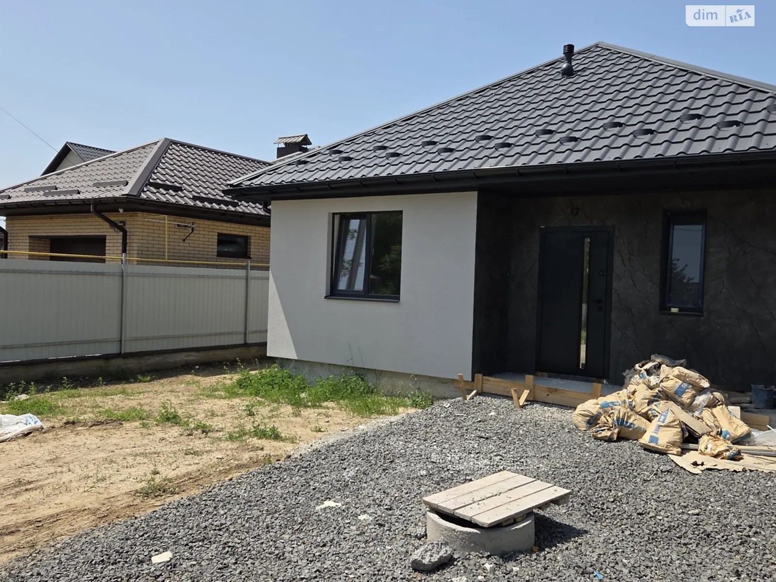 Продається одноповерховий будинок 96 кв. м з ділянкою, цена: 75000 $ - фото 1