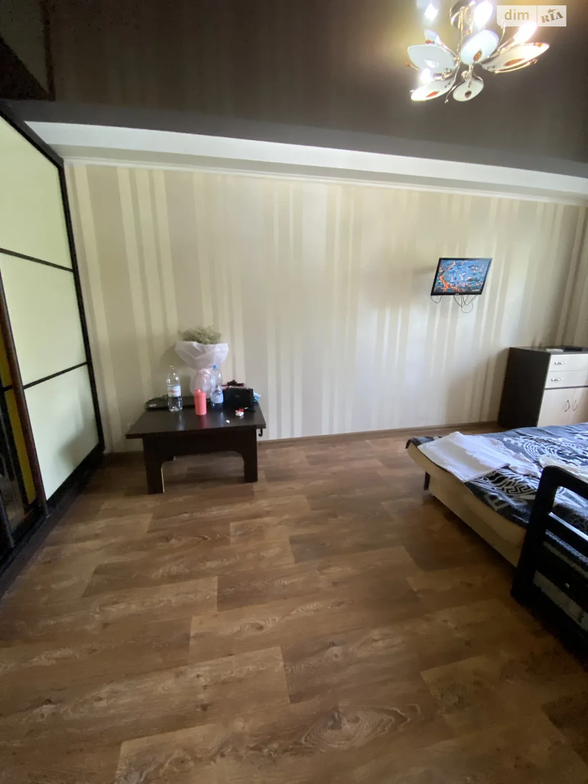 Продається 1-кімнатна квартира 31 кв. м у Одесі, вул. Краснова - фото 1
