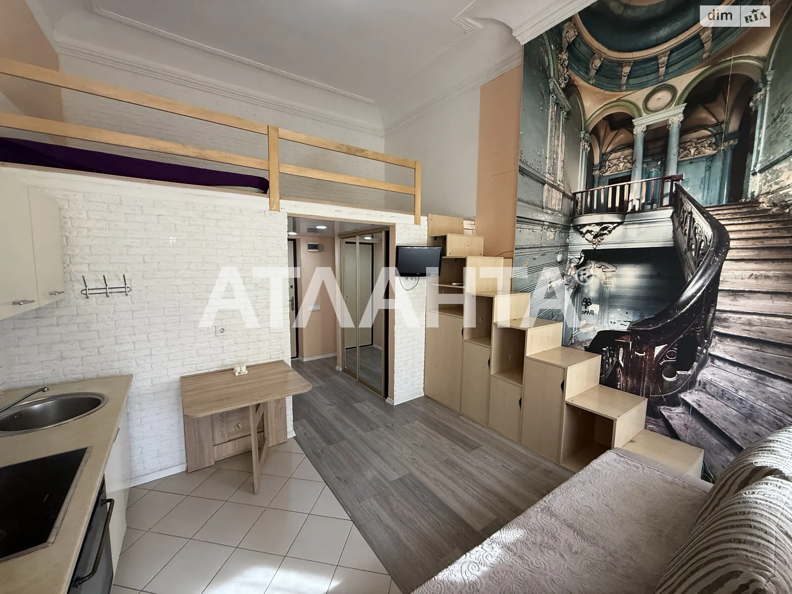 Продается 1-комнатная квартира 23.1 кв. м в Одессе, пл. Соборная - фото 1