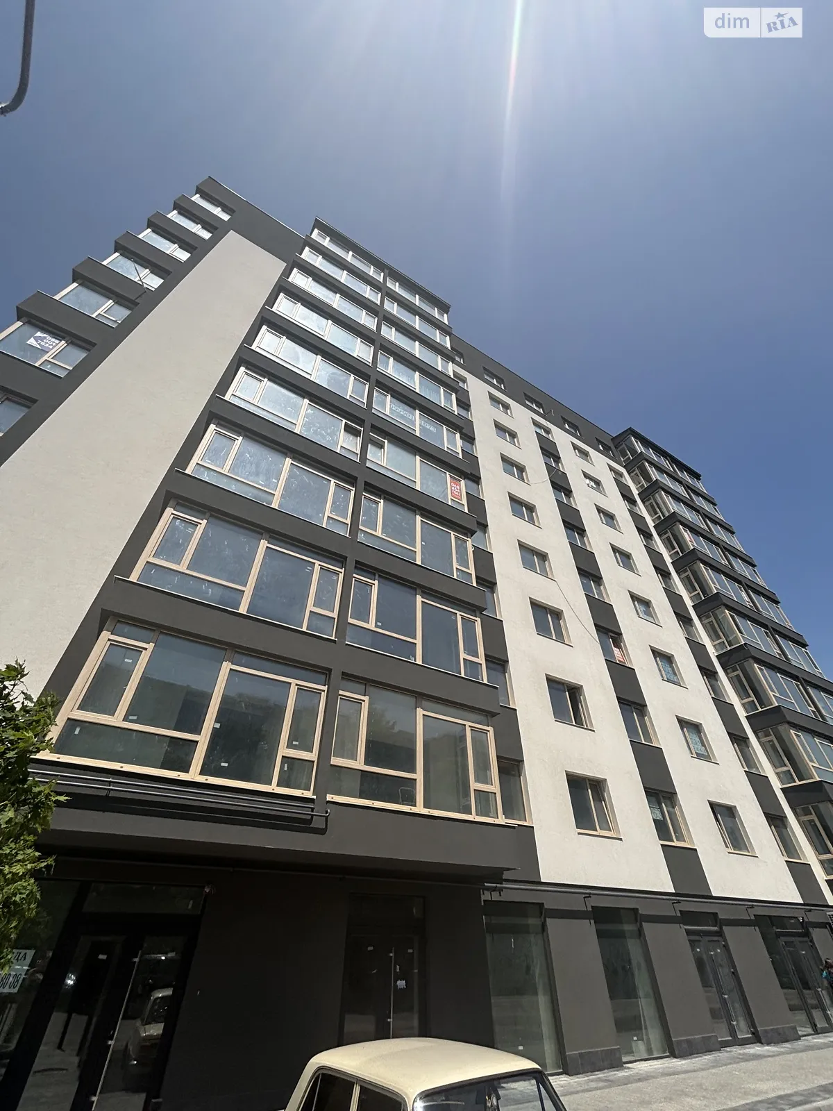 Продається 1-кімнатна квартира 43 кв. м у Івано-Франківську, вул. Івана-Павла ІІ, 8 - фото 1