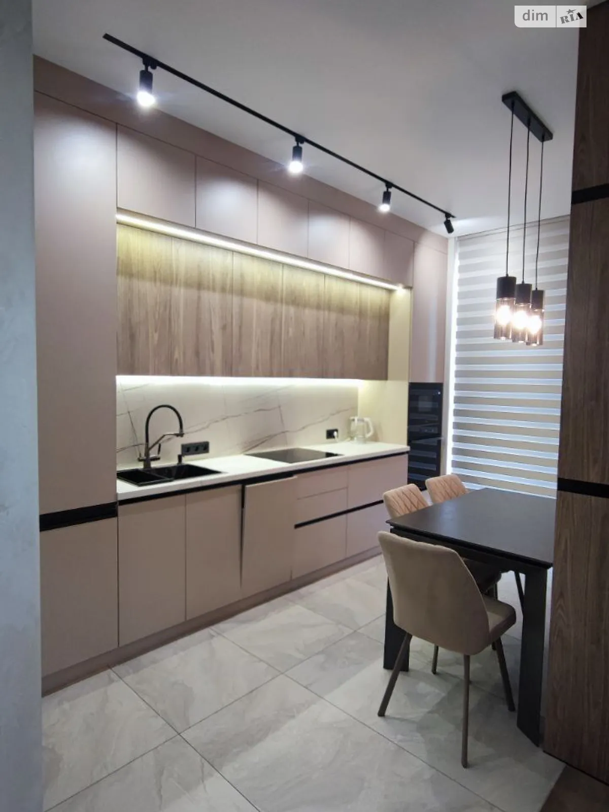 Продається 1-кімнатна квартира 66.2 кв. м у Дніпрі, бул. Зоряний, 1М - фото 1