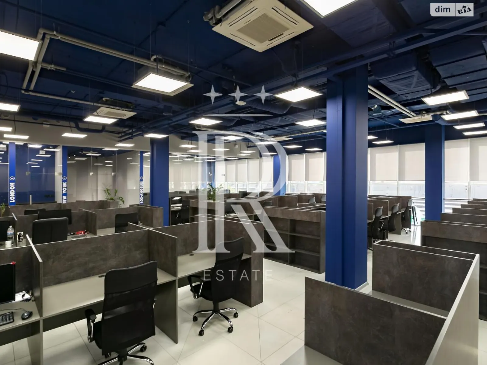 Сдается в аренду офис 331 кв. м в бизнес-центре, цена: 4634 $ - фото 1