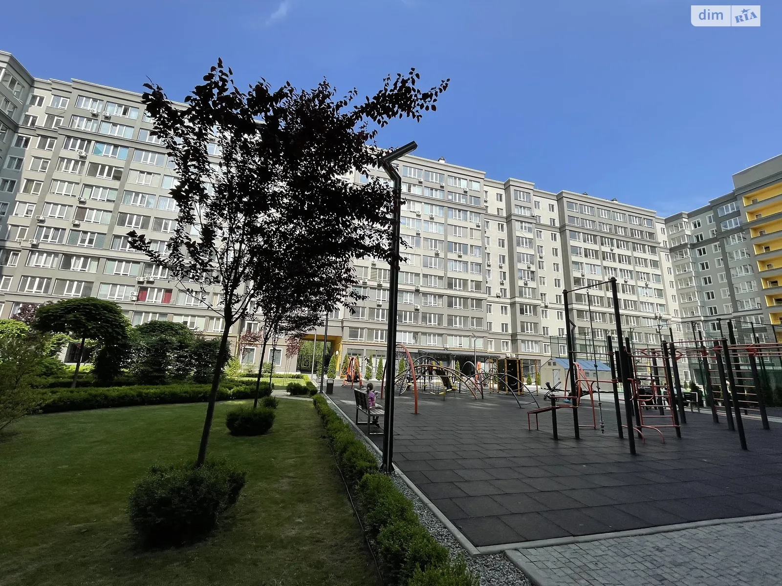 Продается 1-комнатная квартира 42.5 кв. м в Буче, ул. Ивана Кожедуба - фото 1