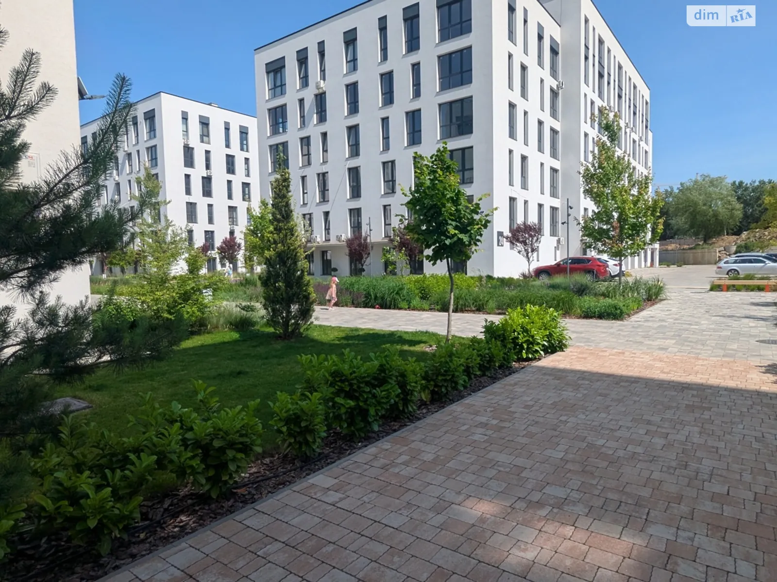 Продається 2-кімнатна квартира 75 кв. м у Минаї, вул. Августина Волошина - фото 1