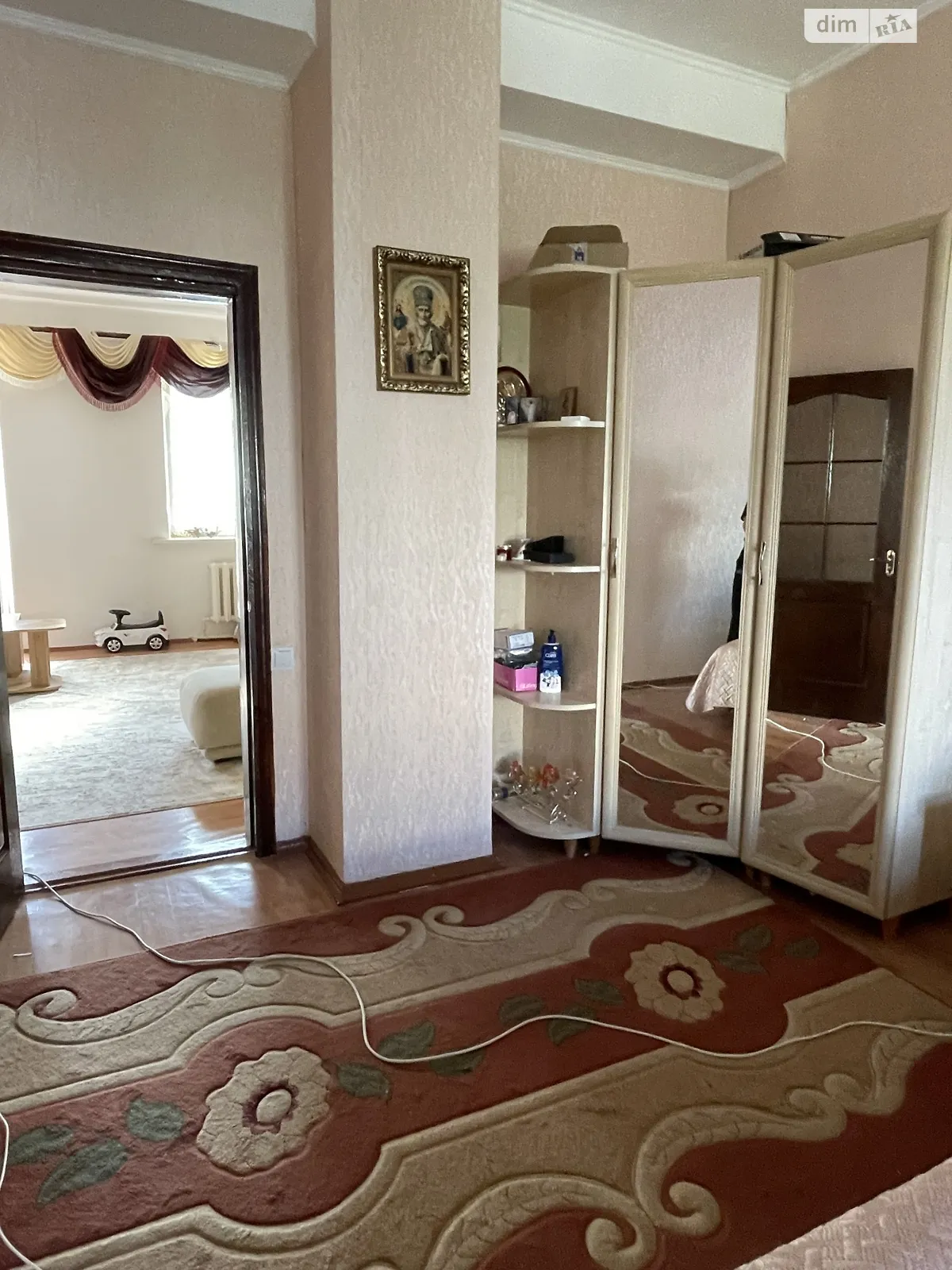Продается 3-комнатная квартира 81 кв. м в Очакове - фото 1