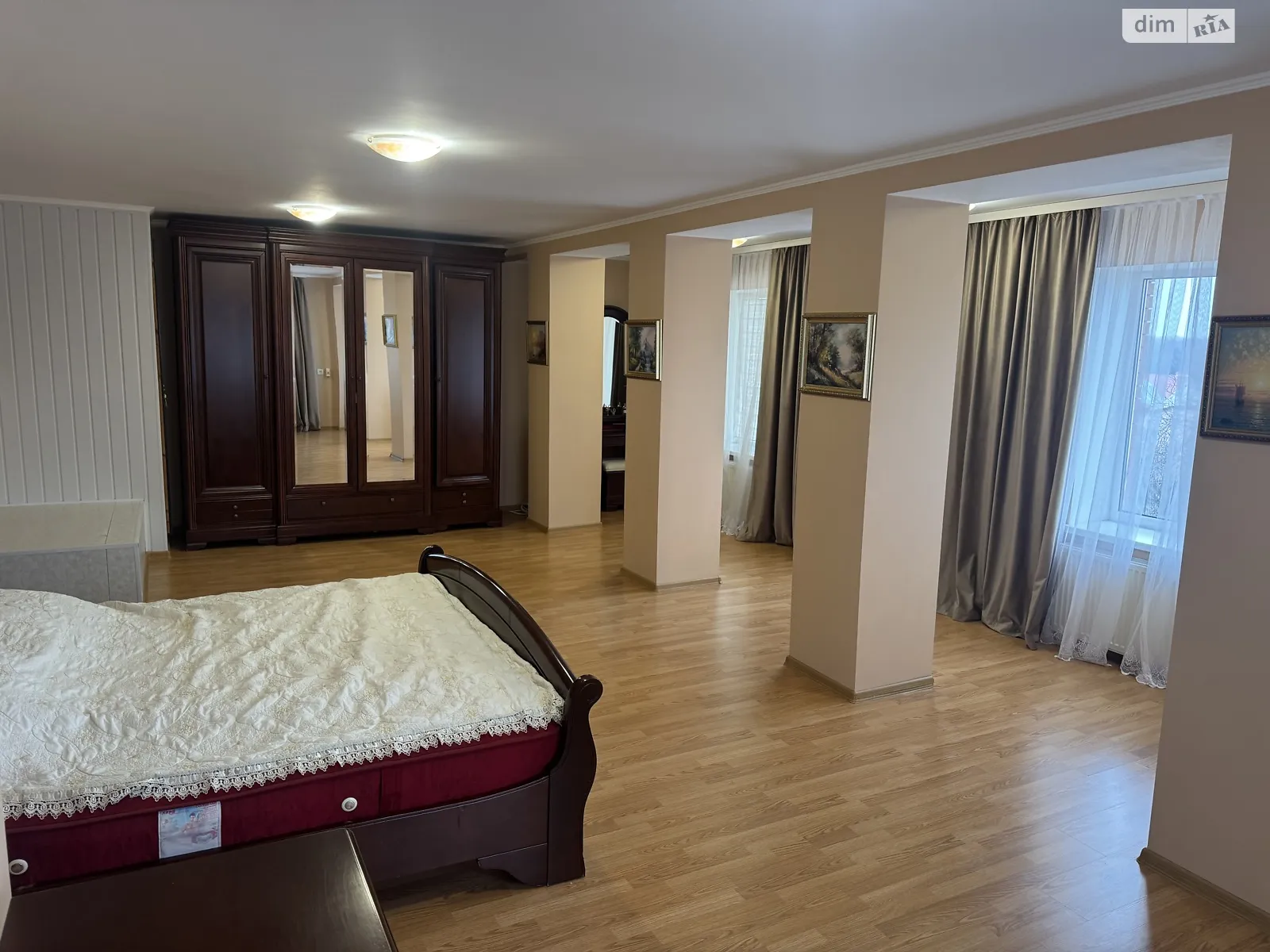 Продается дом на 2 этажа 622 кв. м с верандой, цена: 339000 $ - фото 1