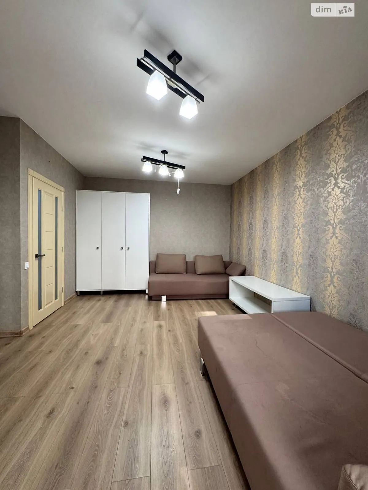 Сдается в аренду 1-комнатная квартира 43 кв. м в Винниках, ул. Винная Гора, 7 - фото 1