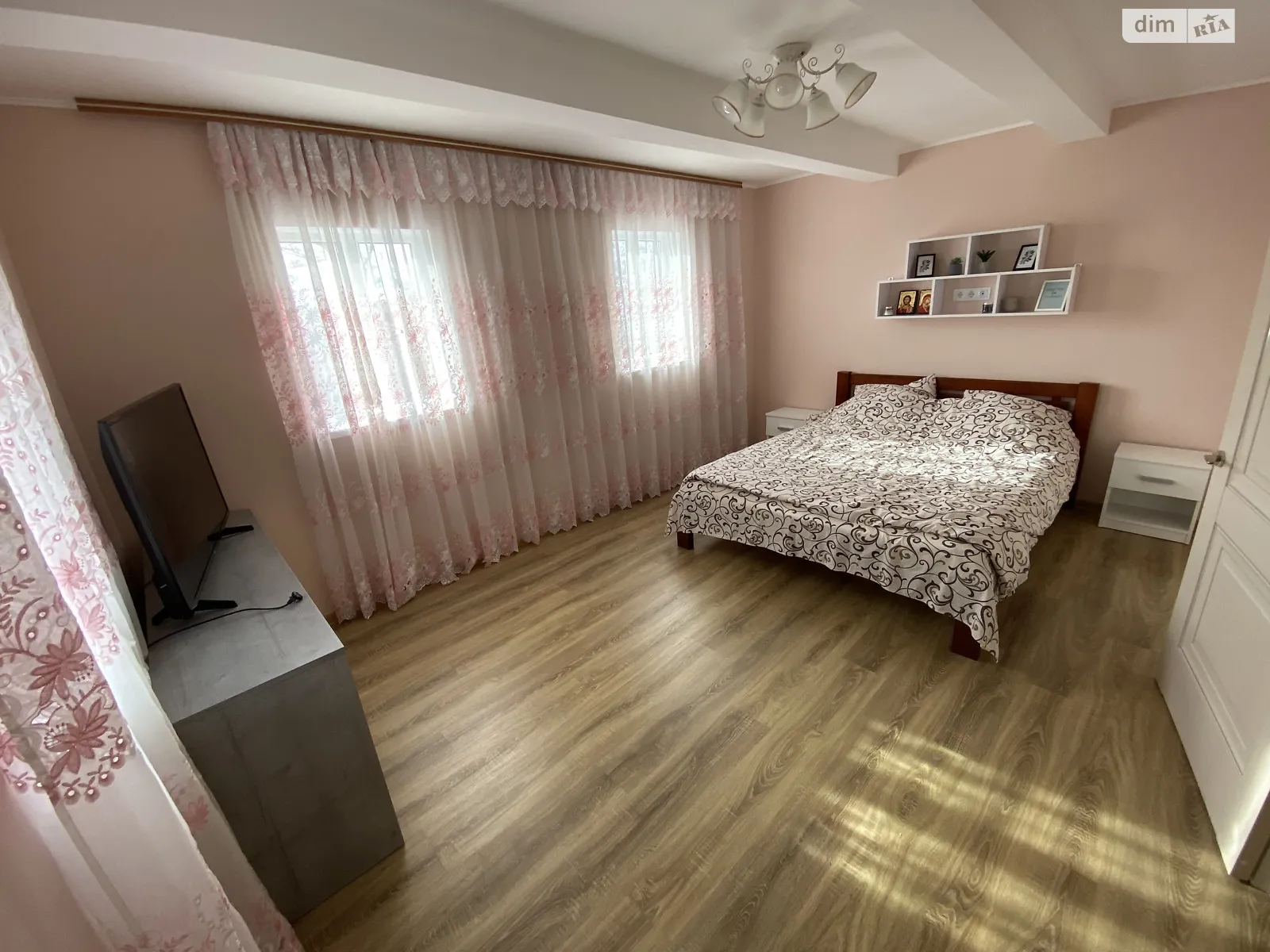 Продается одноэтажный дом 56.2 кв. м с подвалом, цена: 23000 $ - фото 1