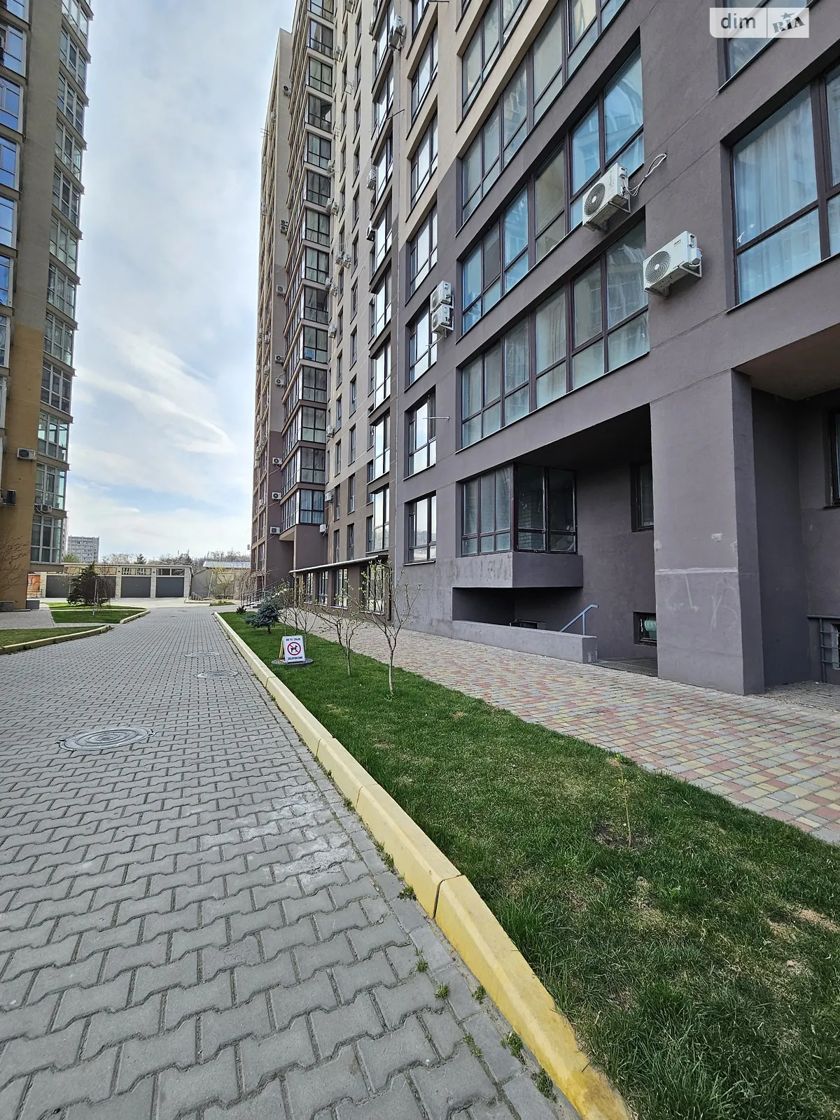 Продается 1-комнатная квартира 72.8 кв. м в Днепре, ул. Мандрыковская, 51Л корпус 3 - фото 1