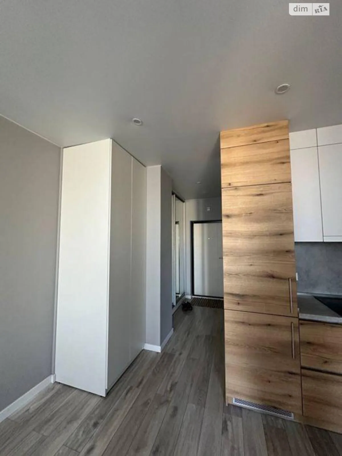 Продается 1-комнатная квартира 32 кв. м в Киеве, ул. Регенераторная, 4 - фото 1