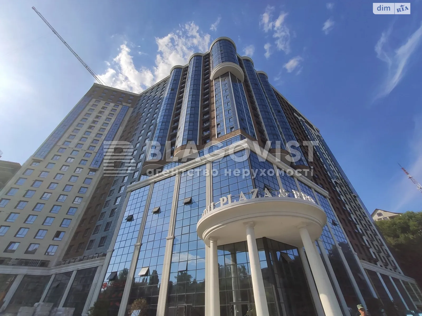 Продается 1-комнатная квартира 56 кв. м в Киеве, ул. Глубочицкая, 73 - фото 1
