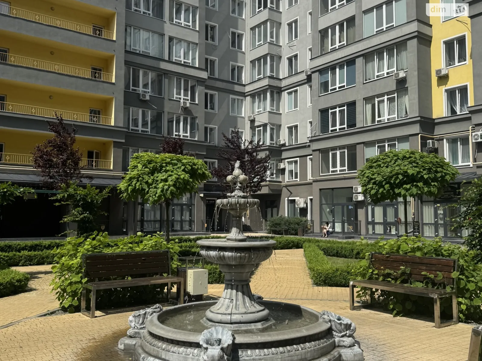 Продается 1-комнатная квартира 46 кв. м в Буче, ул. Ивана Кожедуба, 4А - фото 1