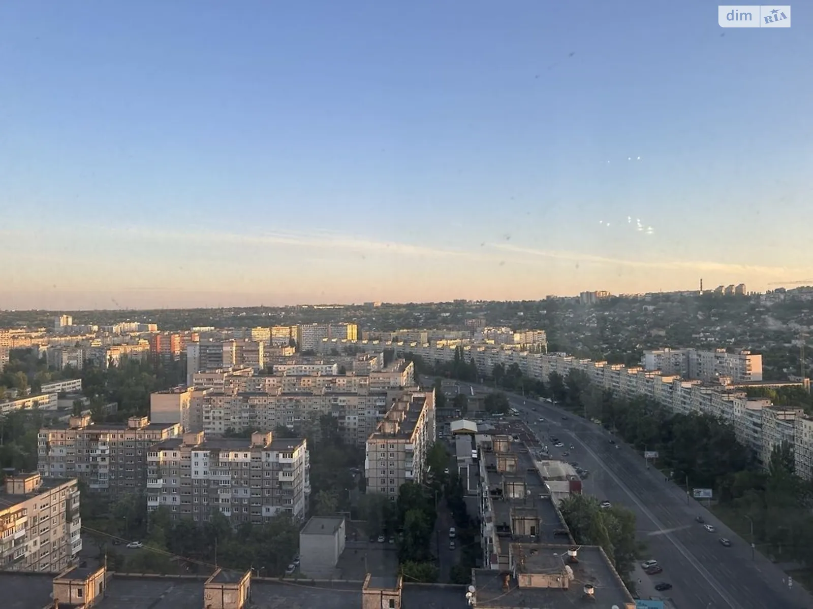 Продается 3-комнатная квартира 67 кв. м в Днепре, просп. Героев, 1 - фото 1