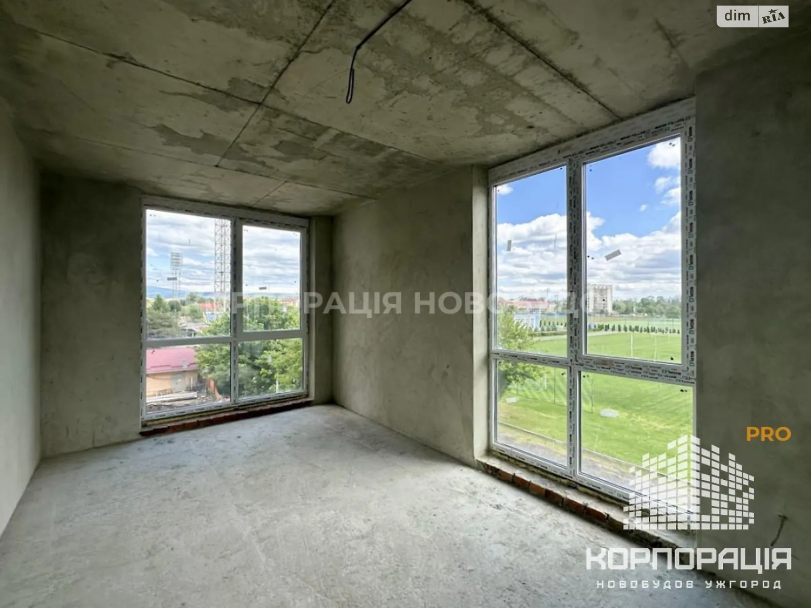 Продається 3-кімнатна квартира 81.6 кв. м у Ужгороді - фото 1