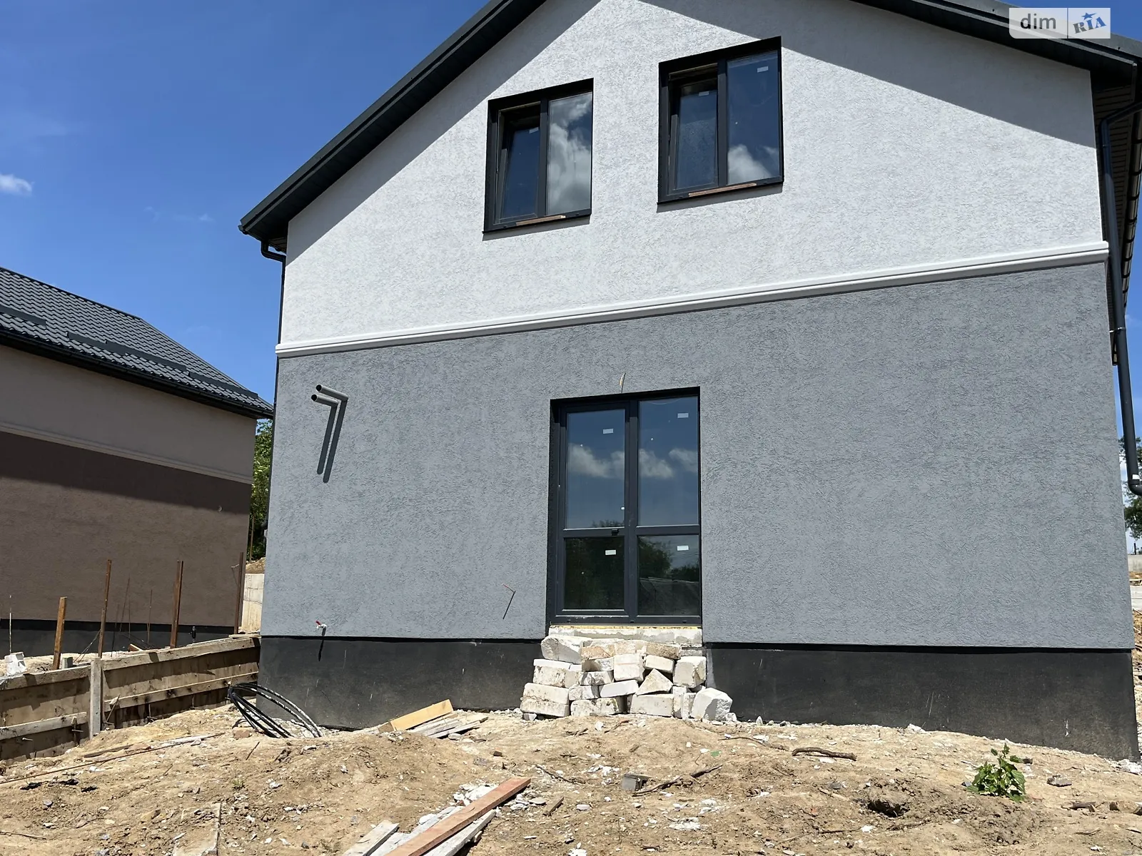 Продается дом на 2 этажа 112 кв. м с мансардой, цена: 76000 $ - фото 1