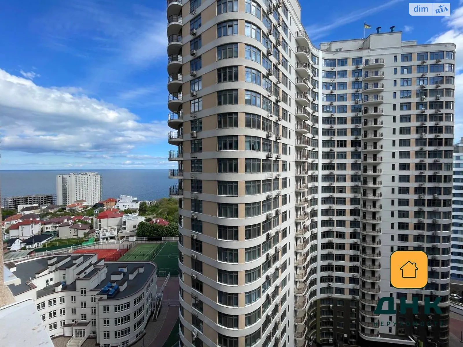 Продается 1-комнатная квартира 36 кв. м в Одессе, ул. Валерия Самофалова, 16А/2 - фото 1