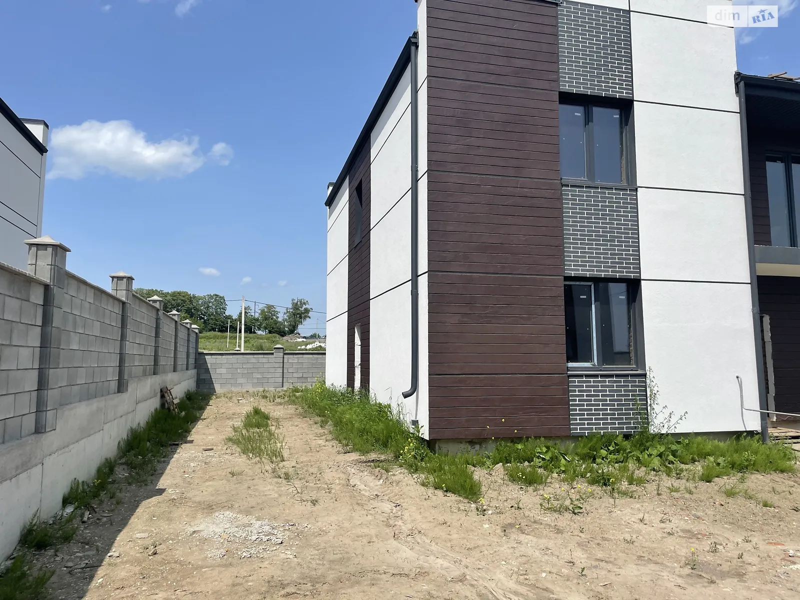 Авторинок Рівне, цена: 65000 $ - фото 1