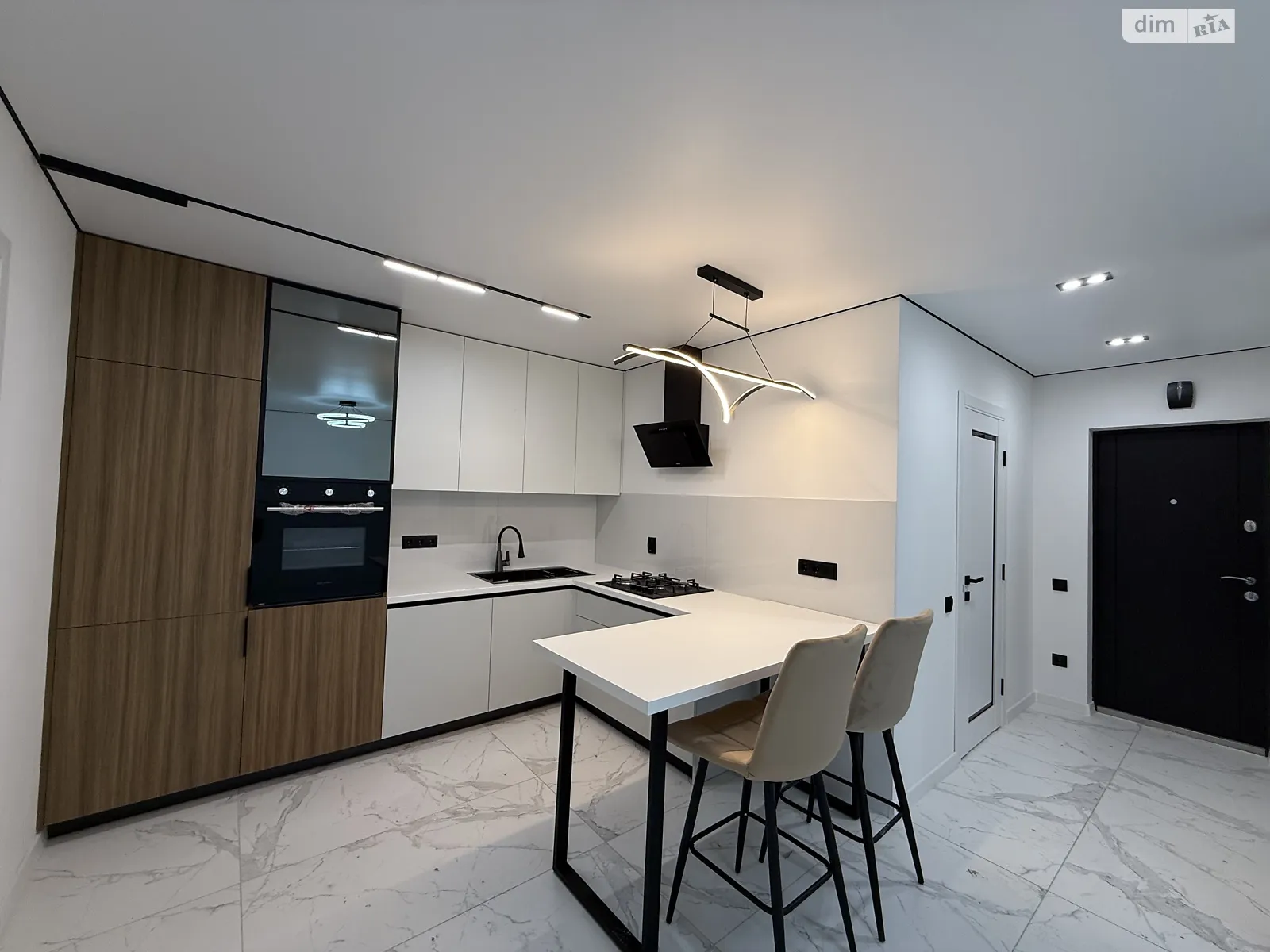 2-комнатная квартира 56 кв. м в Тернополе, ул. Смакулы, 7 - фото 1