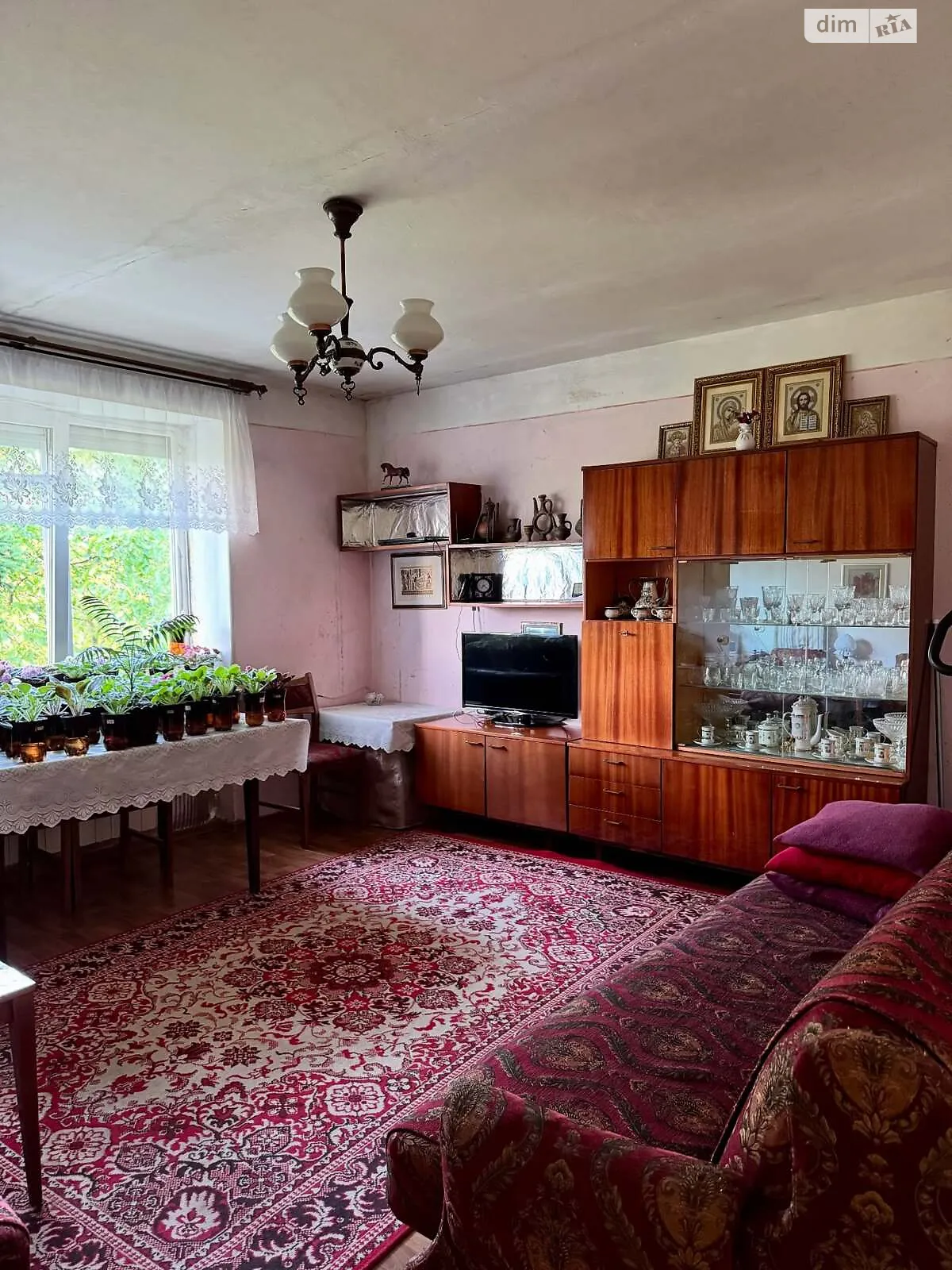 Продается 2-комнатная квартира 55 кв. м в Мукачеве, центр - фото 1