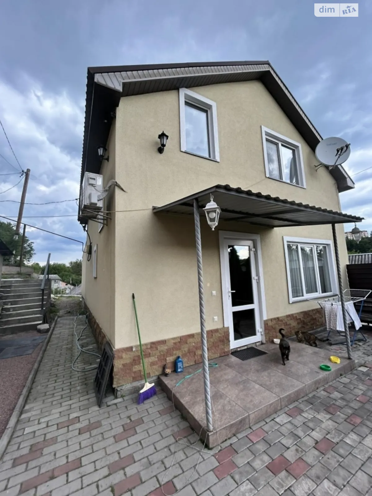 Продается дом на 2 этажа 110 кв. м с беседкой, цена: 135000 $ - фото 1