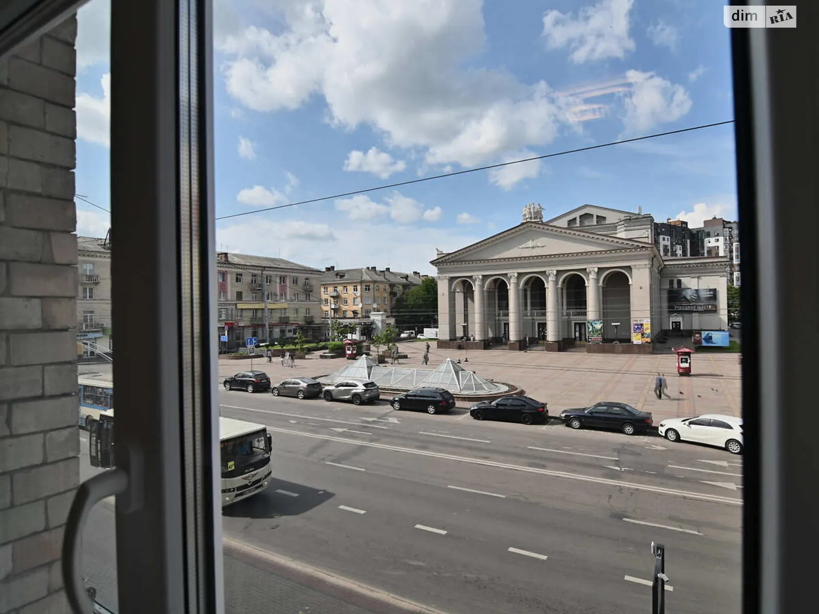 Продається 2-кімнатна квартира 59 кв. м у Рівному, вул. Соборна, 61 - фото 1