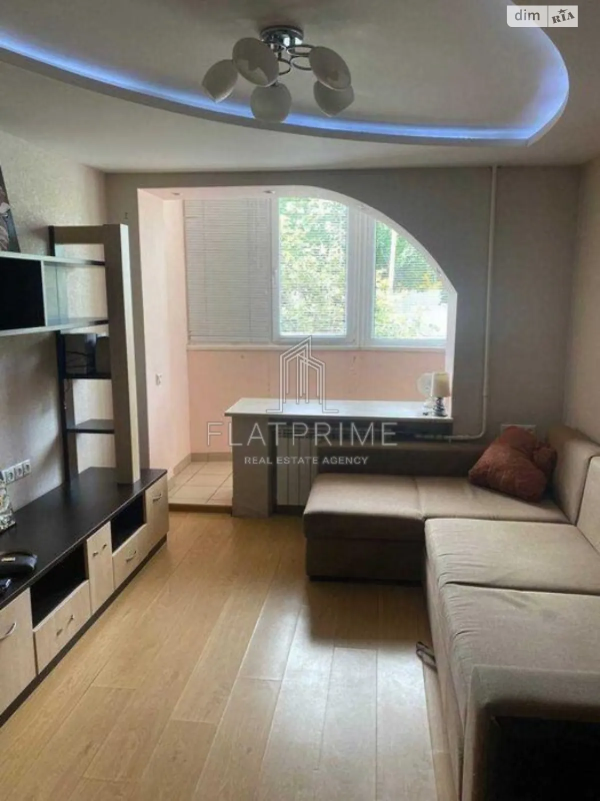 Продается 1-комнатная квартира 30 кв. м в Киеве, ул. Березняковская, 34А - фото 1